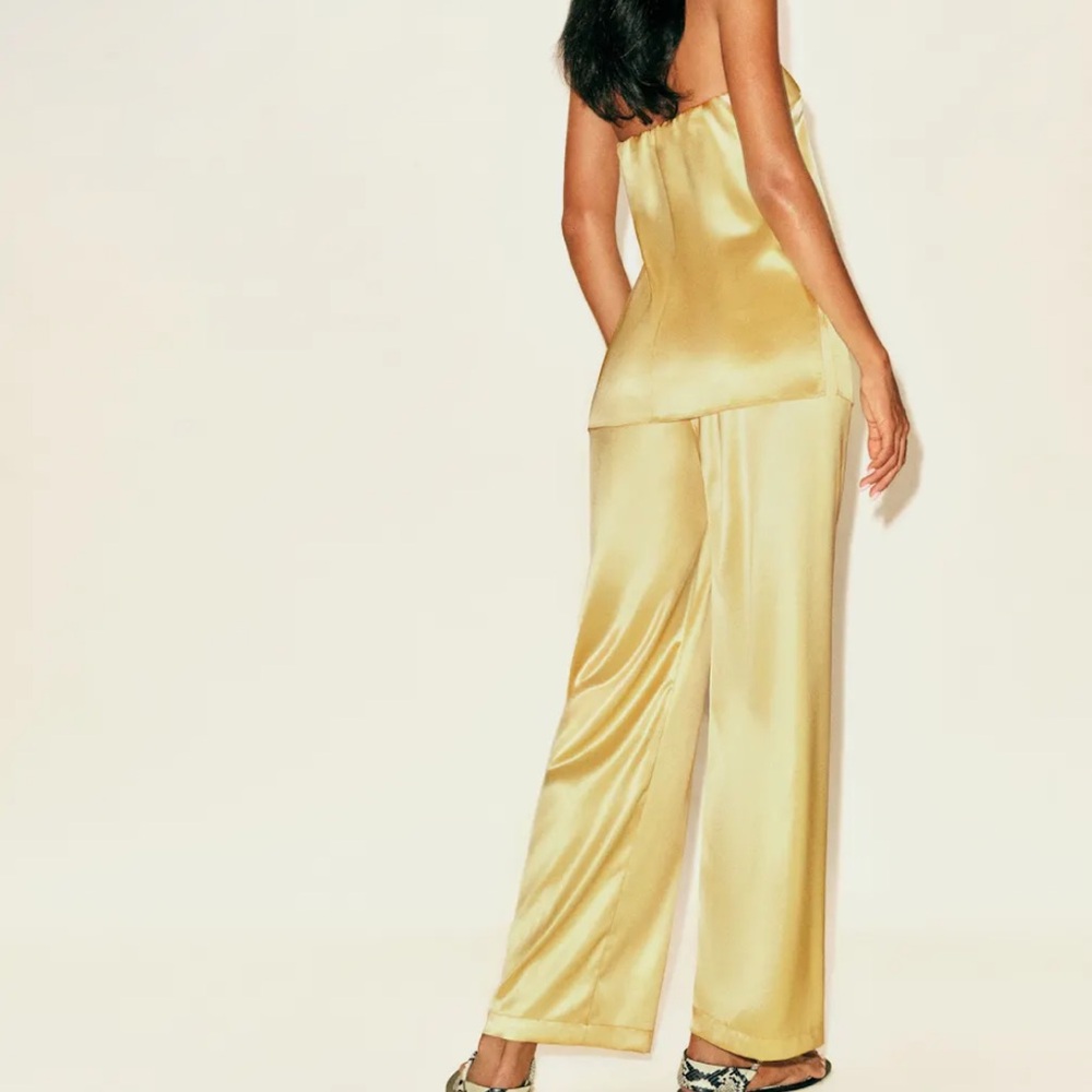 Reformation Champagne Strapless Satin set - Picture 4 of 4